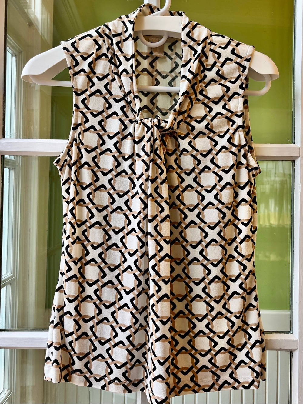 Banana Republic Cream and Black Geometric Twist Neckline Sleeveless Power Top